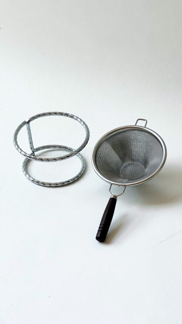 ACS_0389 ROKA Powder Strainer with Holder Stainless Steel